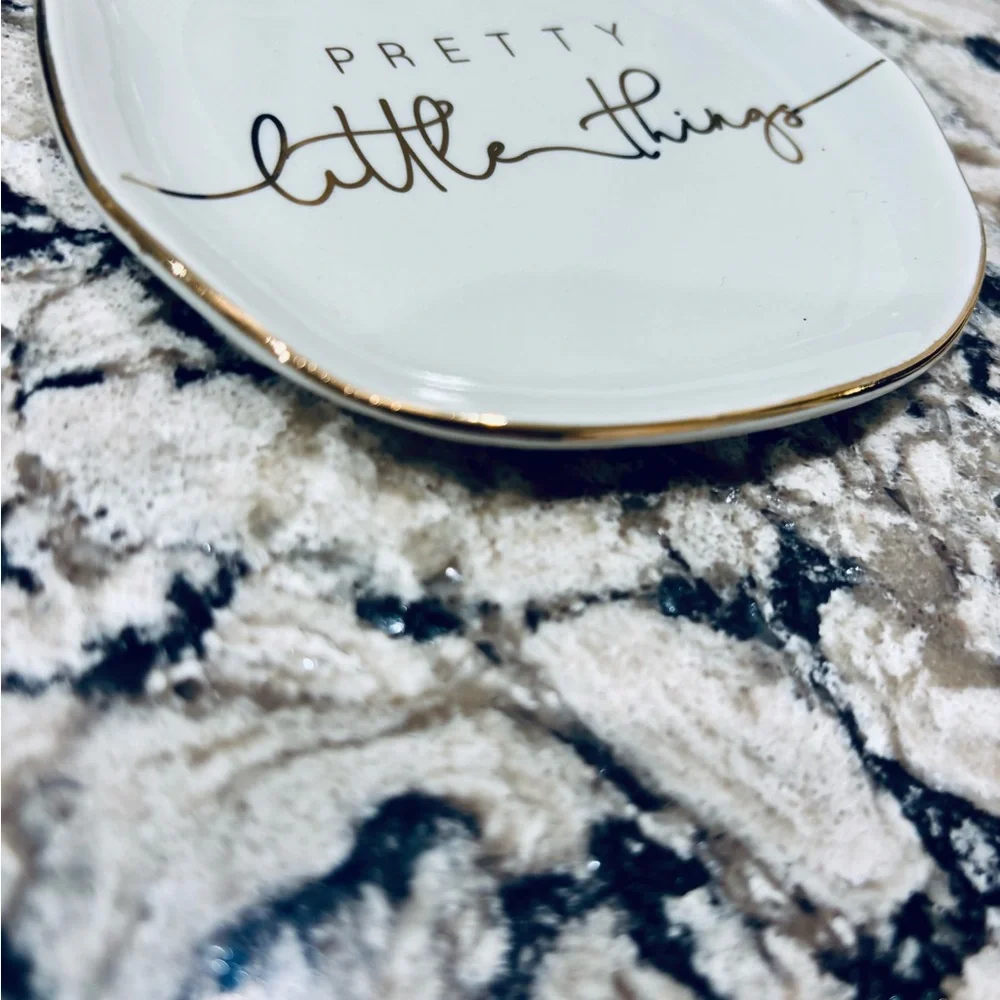 ❤️EXTRA 50% OFF❗️Pretty Little Things Vanity Tray - White and Gold